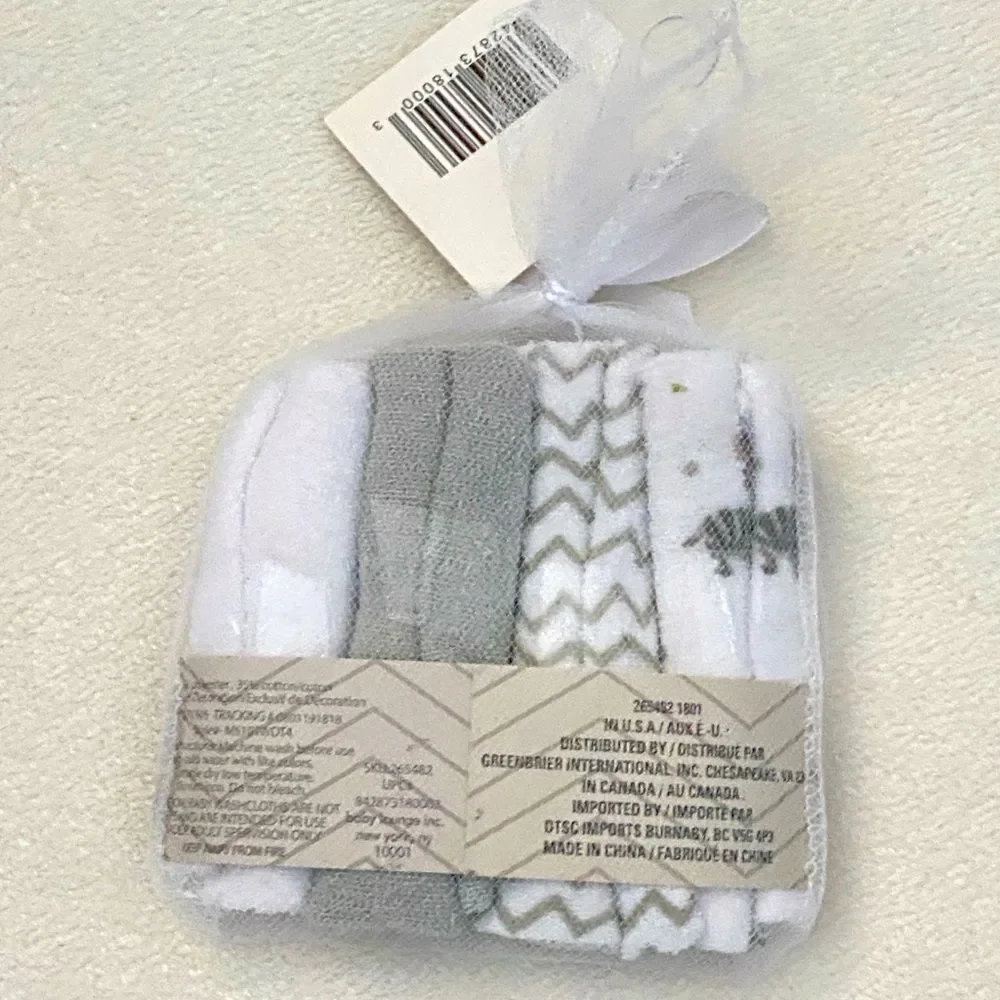 NWT Baby Lounge Washcloths- Set Of 4‎ white & Gray Baby Zebra Waves Solid Gray